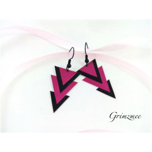 Boucles d'oreille fushia et noire en capsule de café recyclée
